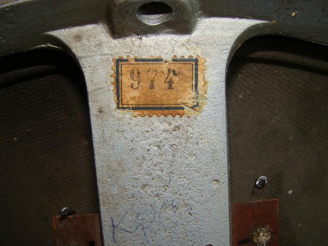 012.JPG