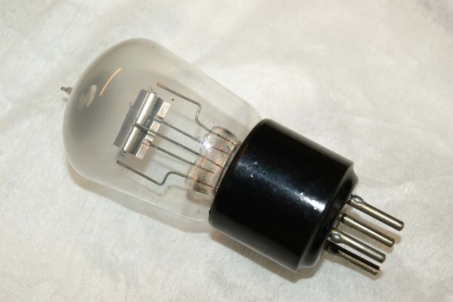 Лампа УТ-40.JPG